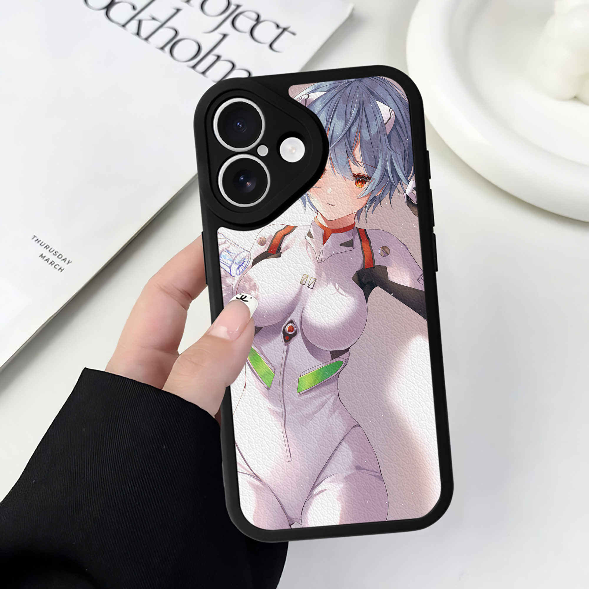 （画像用） EVA 新世紀エヴァンゲリオン 【iPhone 16シリーズ対応】シリコンスマホケース（レザー調） 材質：シリコン